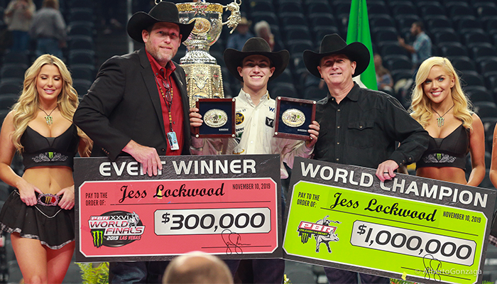 Peão de Ribas do Rio Pardo vence o Campeonato Mundial de Rodeio da PBR –  FUNDESPORTE